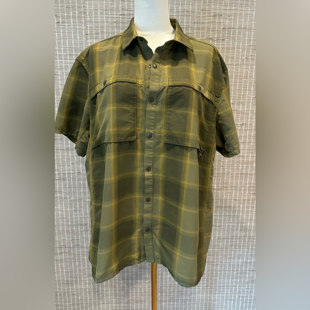 🤎 REI Co-Op Men’s Green Savanna Trails Sage Army Forest Plaid Snap Button Down 🤎
